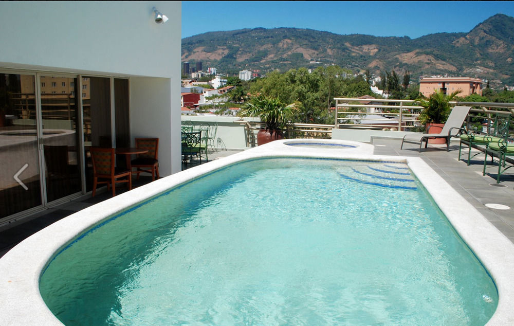 Suites Las Palmas, Hotel & Apartments. San Salvador Kültér fotó